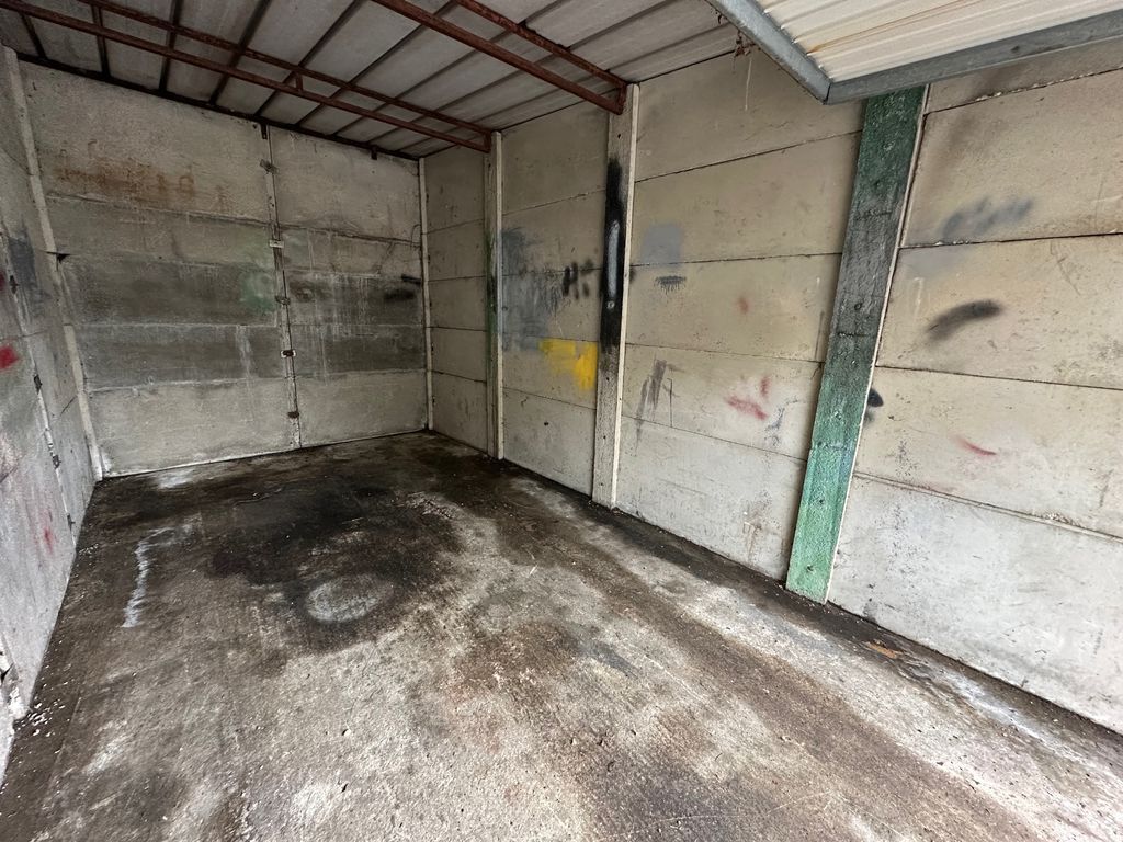 Property photo 3 of 4 Photo 3