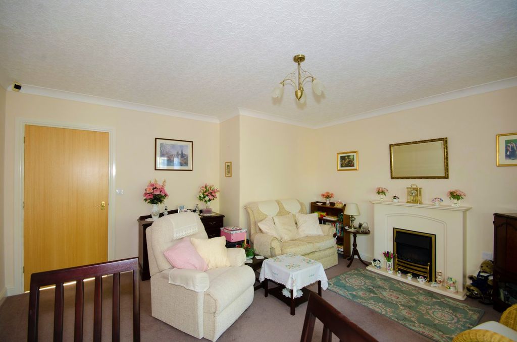 Property photo 3 of 15