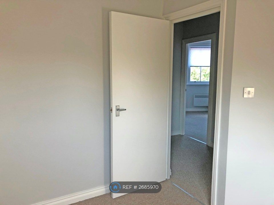 Property photo 2 of 11 Bedroom