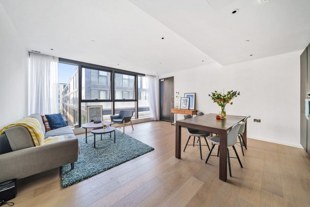 Property photo 3 of 6 1014553 (2)