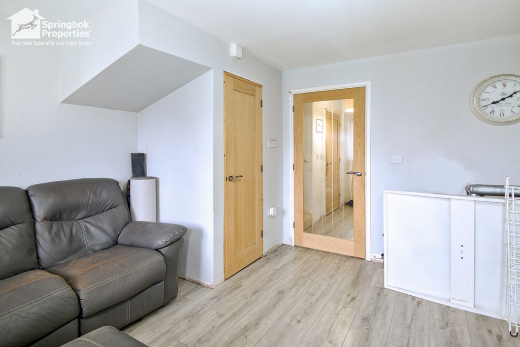 Property photo 3 of 14 Image 2