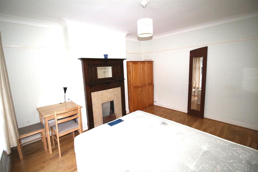 Property photo 3 of 8 Img_4404.Jpg