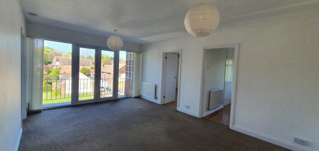 Property photo 2 of 27