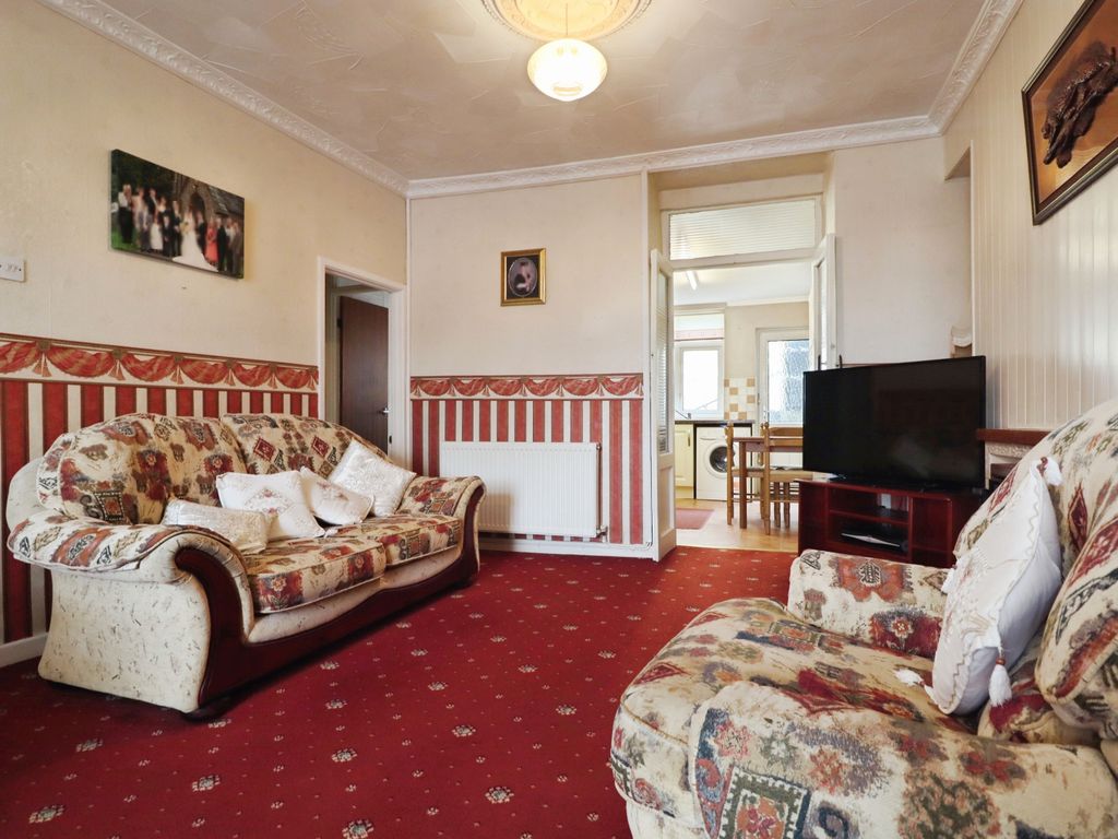 Property photo 3 of 15