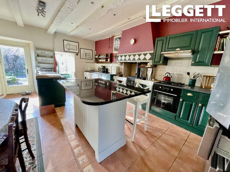 Property photo 3 of 10