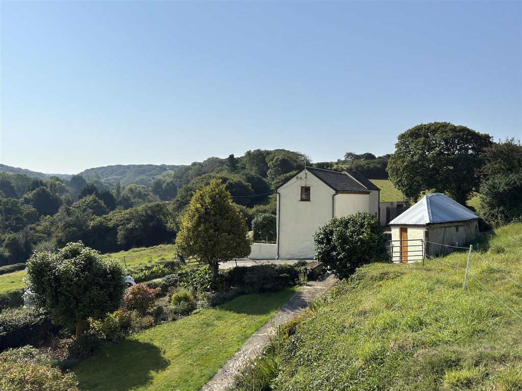 Property photo 3 of 42 Barns &amp; Valley View.Jpeg