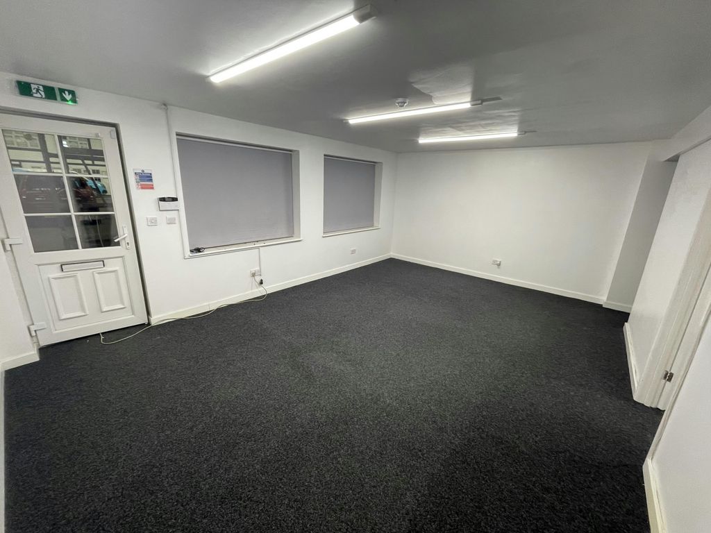 Property photo 3 of 10 Img_6218.Jpg