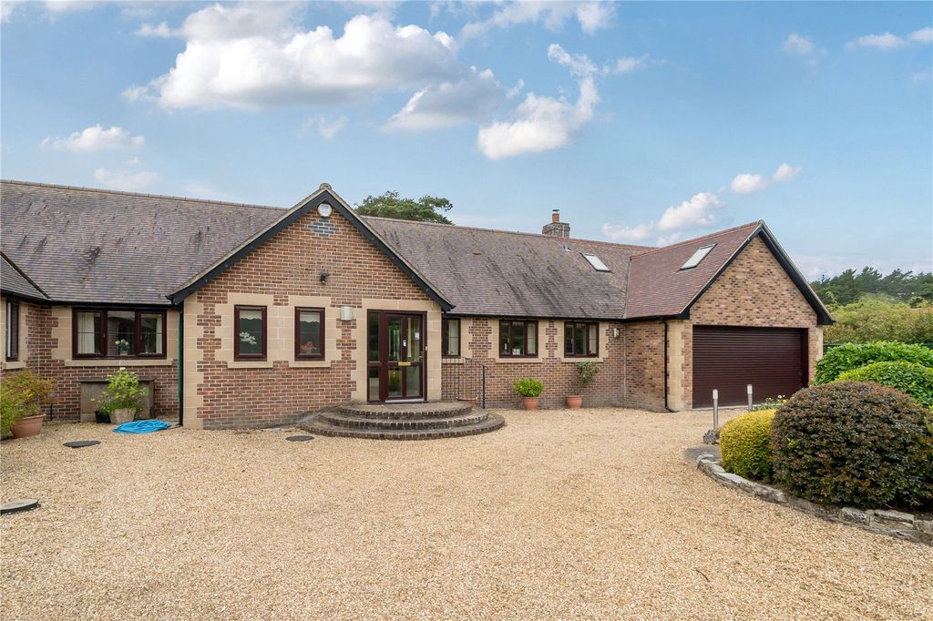 Property photo 2 of 30 Picture No. 63