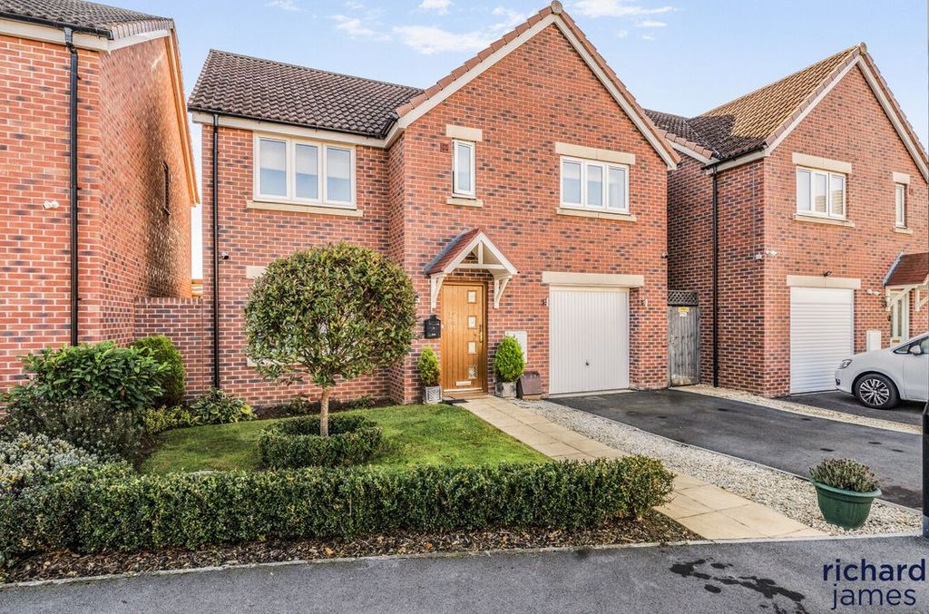 Property photo 1 of 23 Fe6Fa2c30Bee48c49652E7686571c6c0