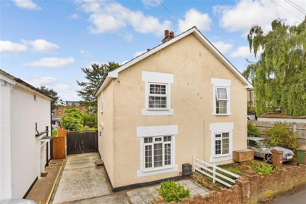 Property photo 2 of 12 External (Web)