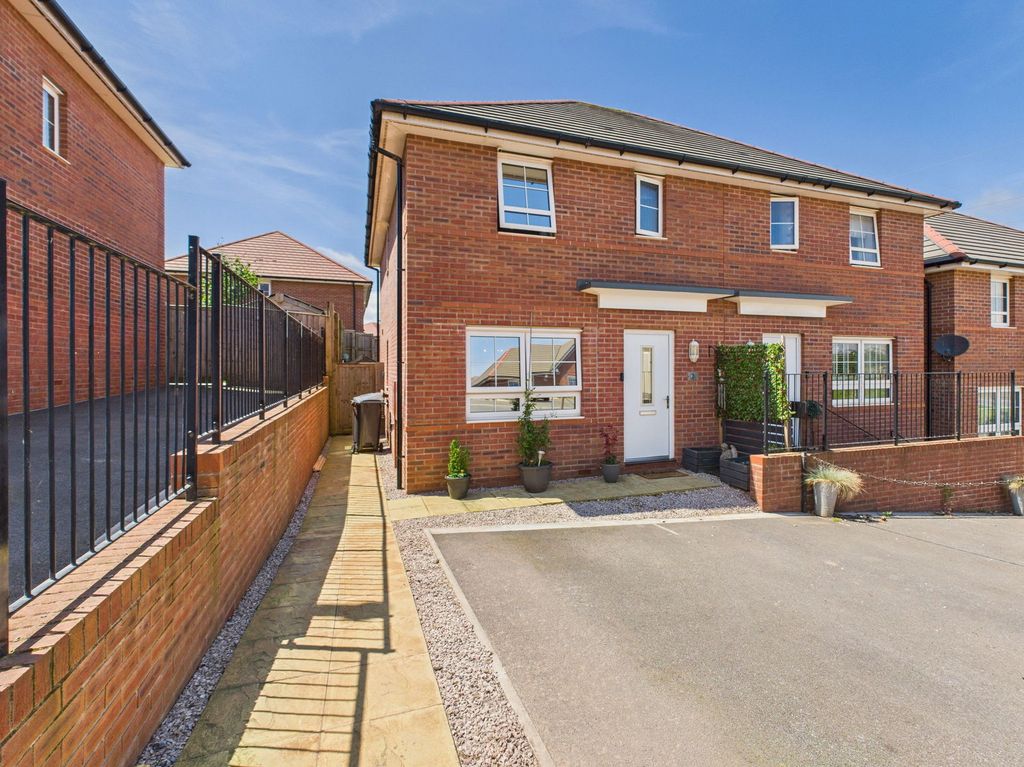 Property photo 1 of 22