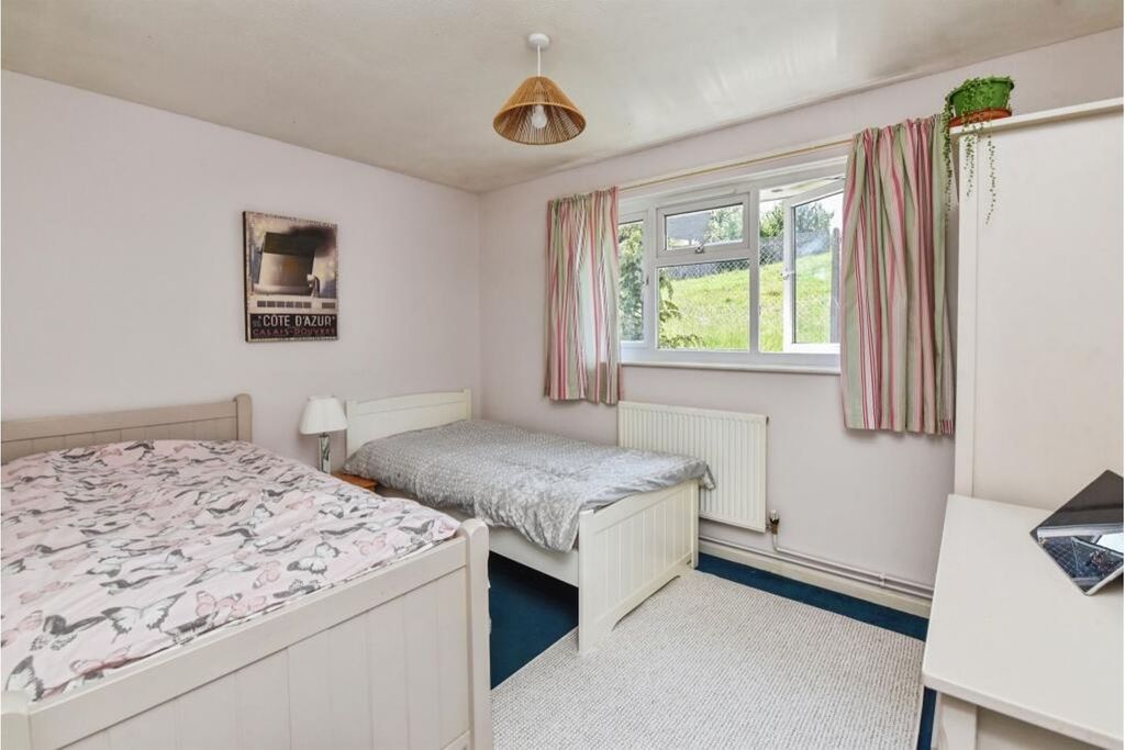 Property photo 3 of 14