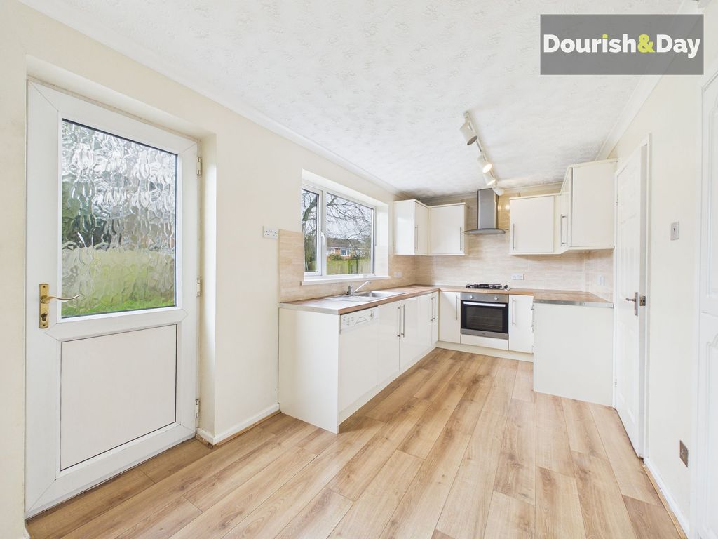 Property photo 3 of 21