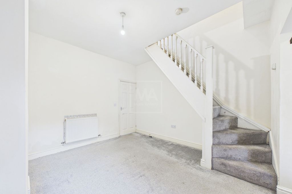 Property photo 2 of 8 Dining Room