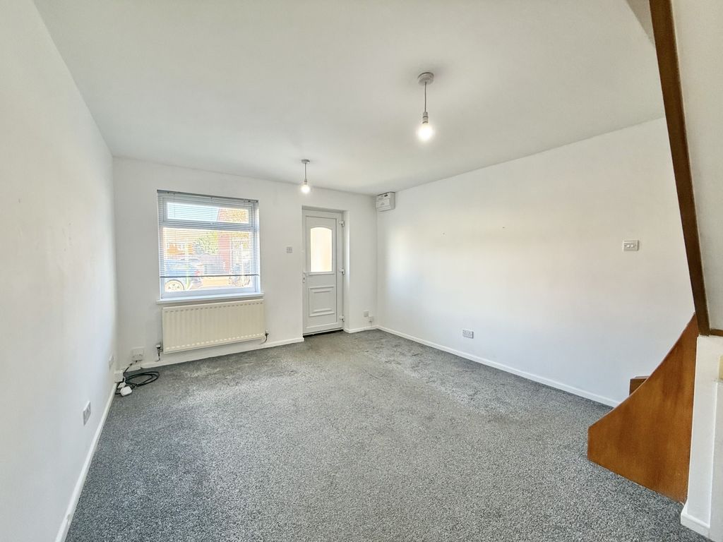 Property photo 3 of 16 Img_0572