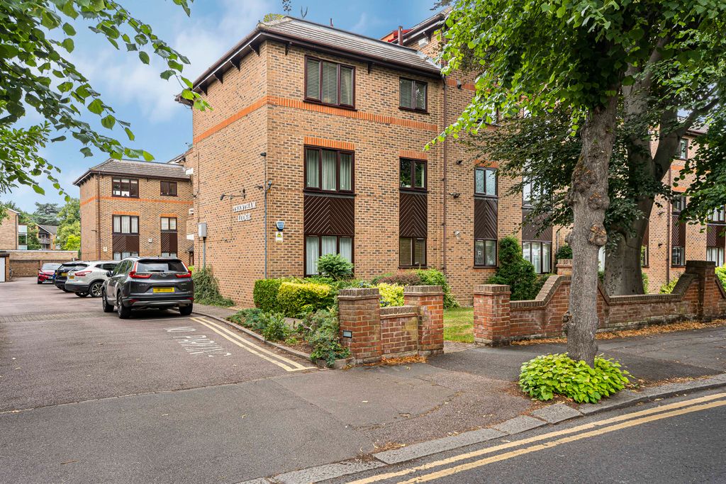 Property photo 1 of 23
