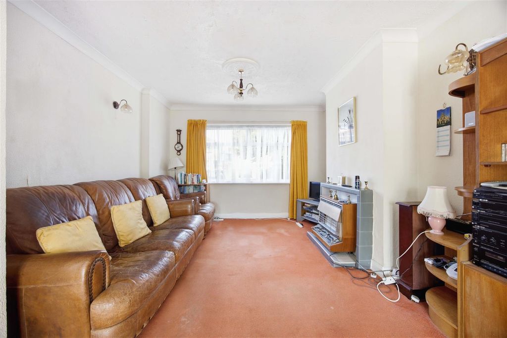 Property photo 2 of 12 Living Room