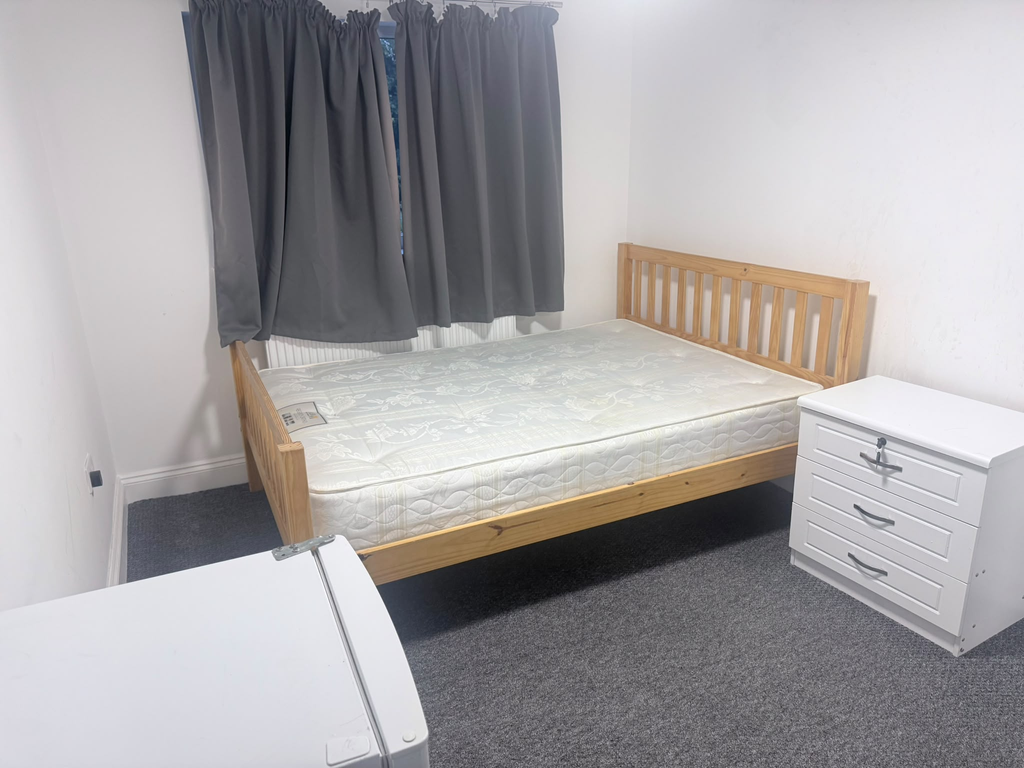 Property photo 1 of 3