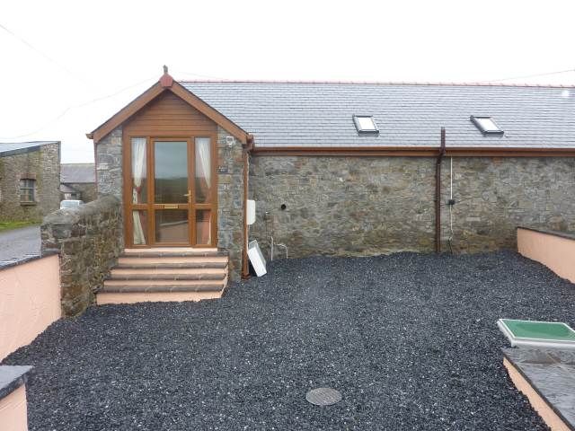 Property photo 1 of 8 Front