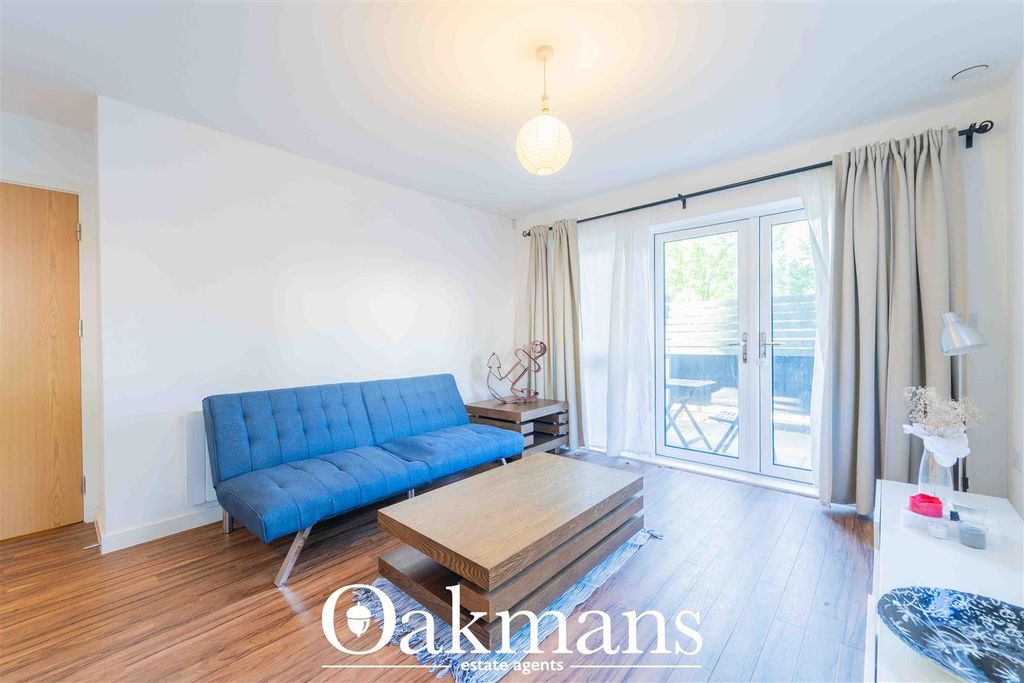 Property photo 3 of 19 Dom09016.Jpg