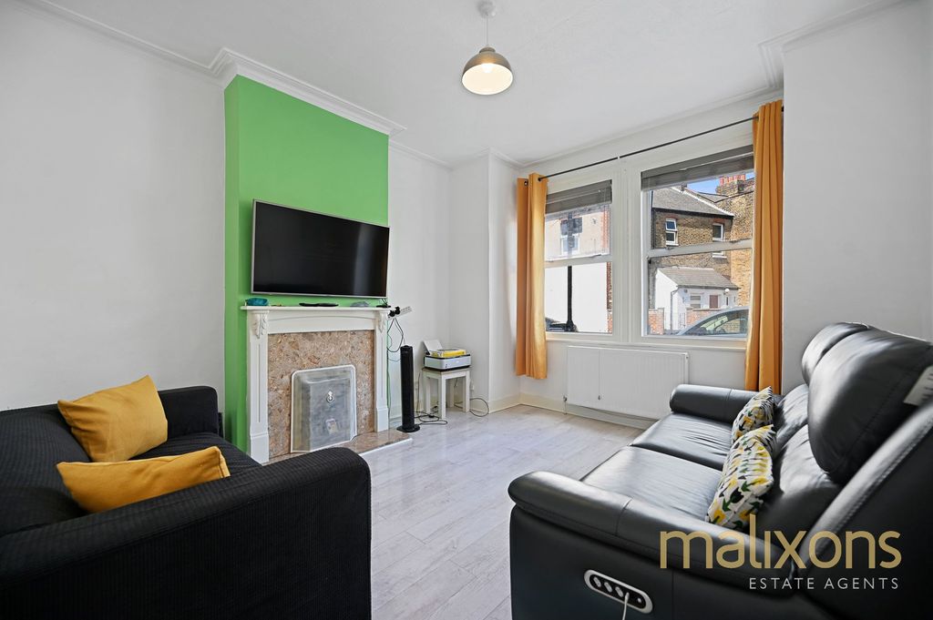 Property photo 1 of 10