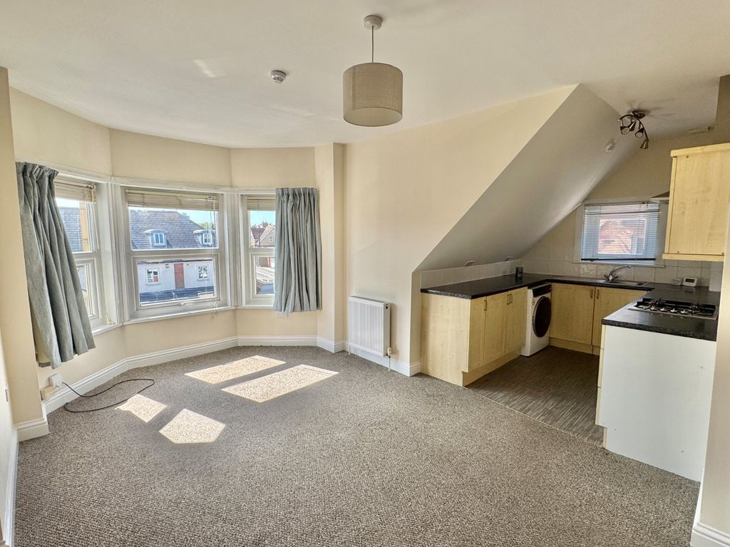 Property photo 2 of 9 Open Plan Living