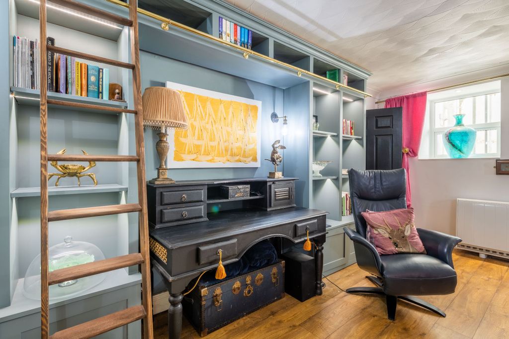 Additional image 15 of 2 bed flat for saleImperial Court, Lynton EX35