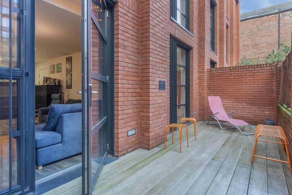 Property photo 2 of 9 Private Terrace