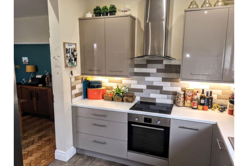 Property photo 3 of 17