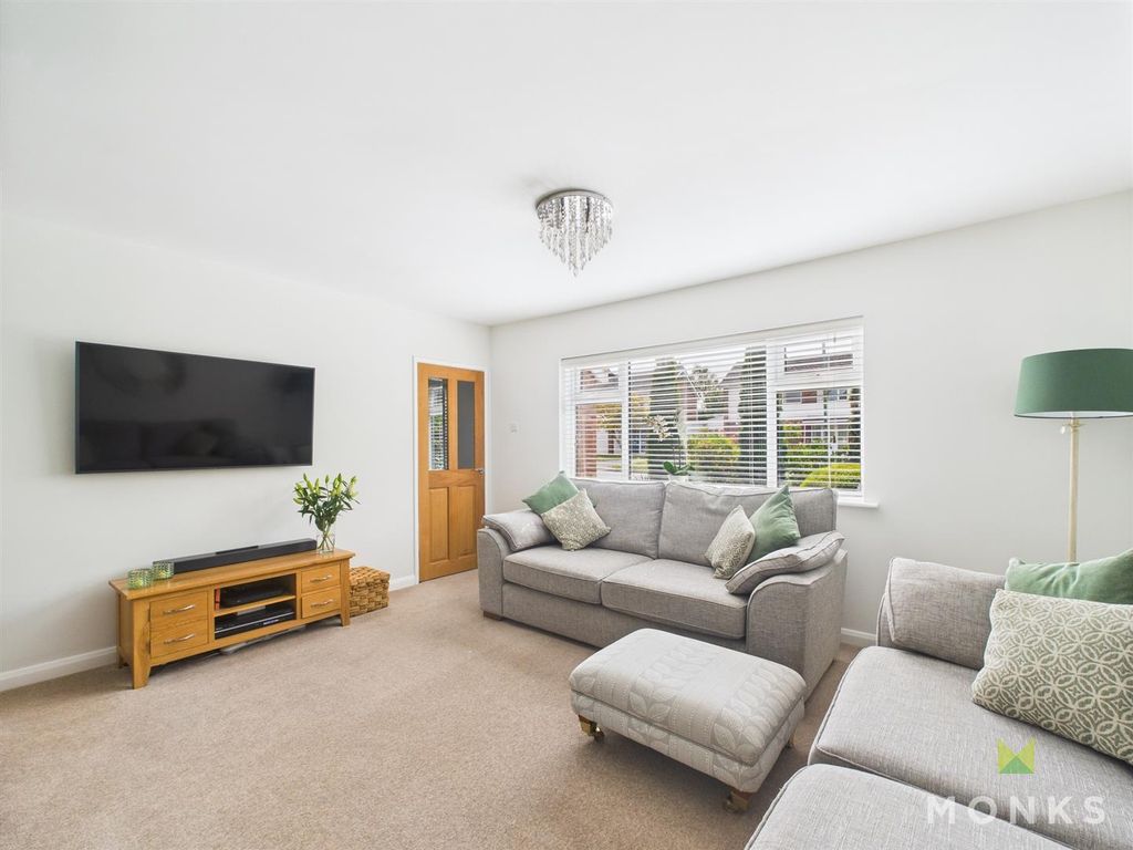Property photo 3 of 30 Cam01520G0-Pr0248-Still018.Jpg