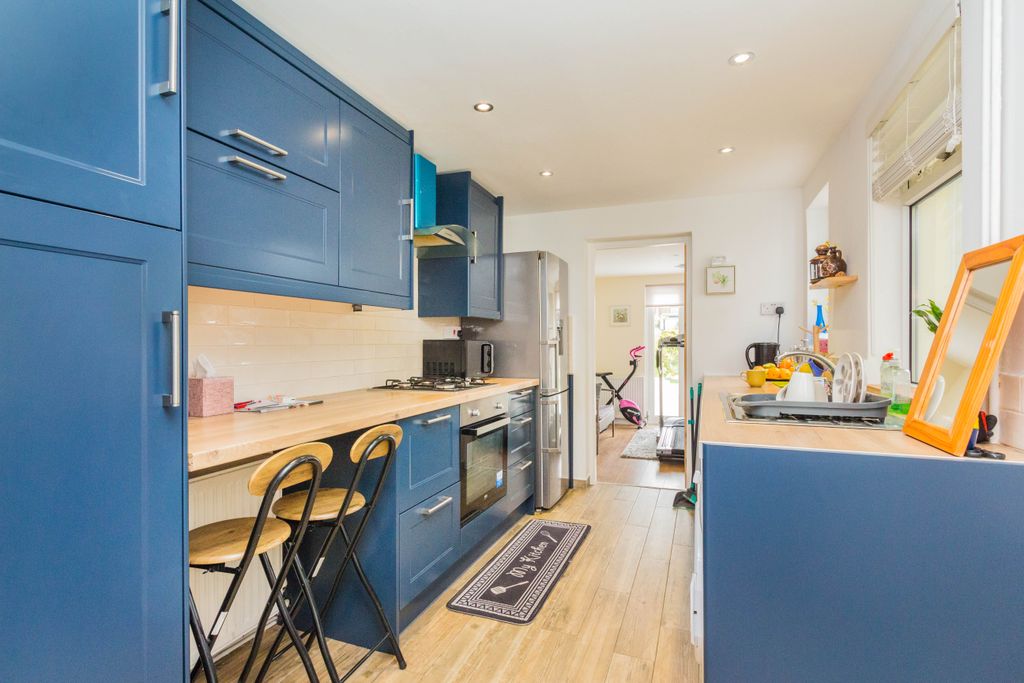 Property photo 2 of 15 Kitchen