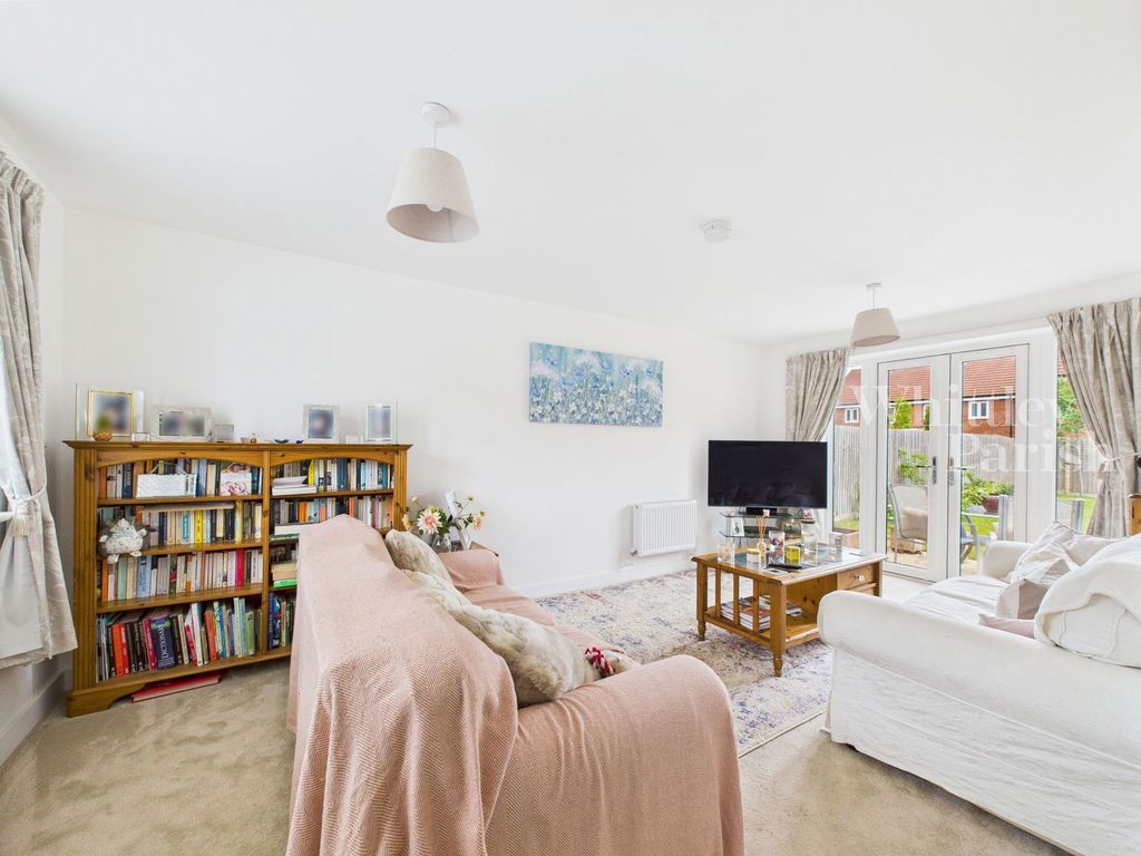 Property photo 3 of 13