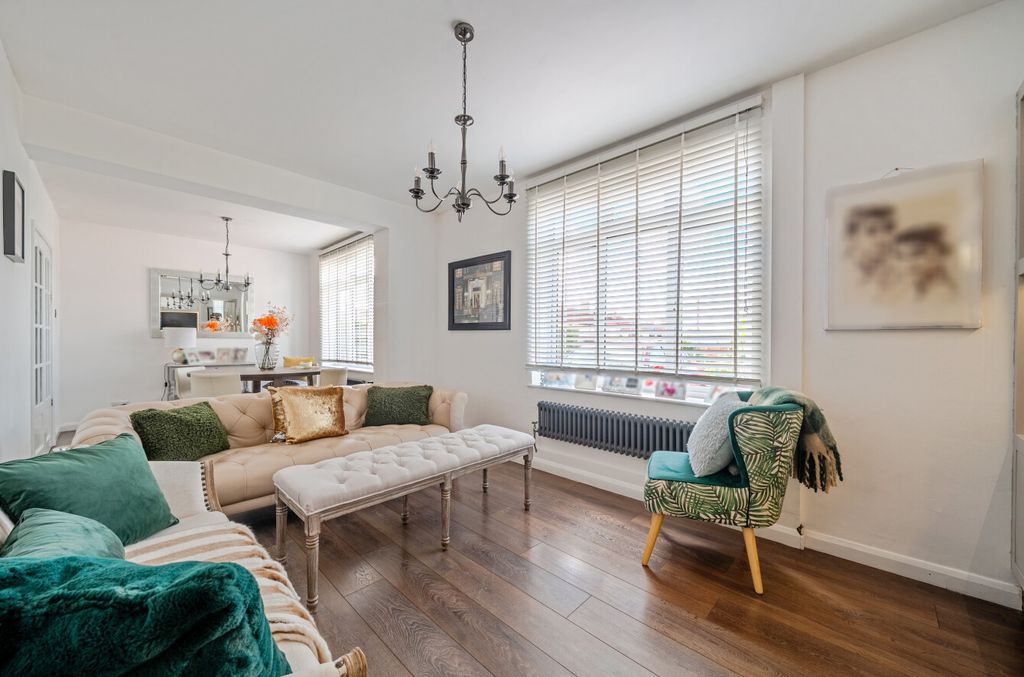 Property photo 3 of 16 1527228-16-6Abf8E...