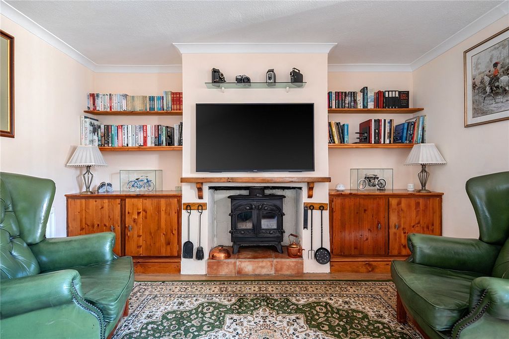 Property photo 3 of 21 Picture 3