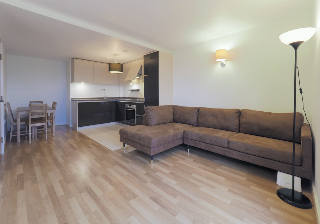 Property photo 3 of 34