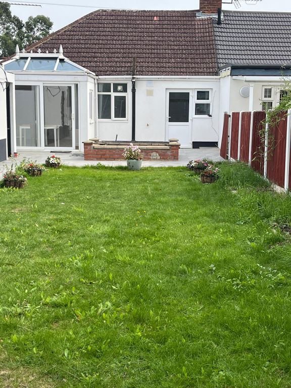 Property photo 2 of 10 Garden