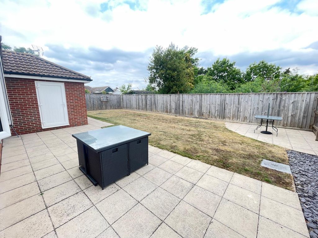 Property photo 3 of 17
