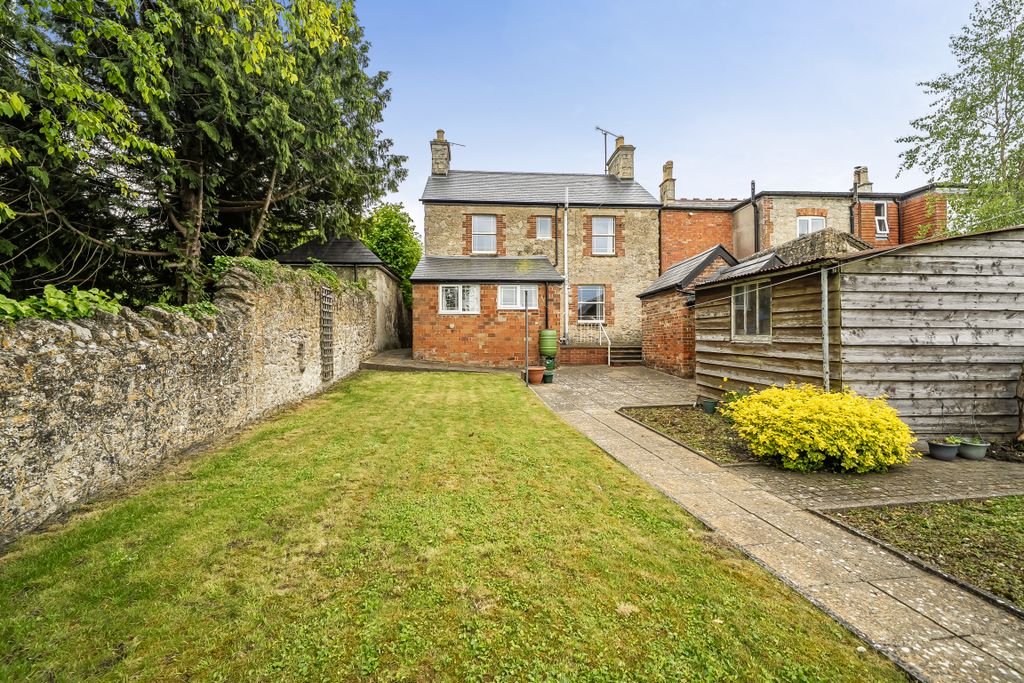 Property photo 2 of 26 145601012