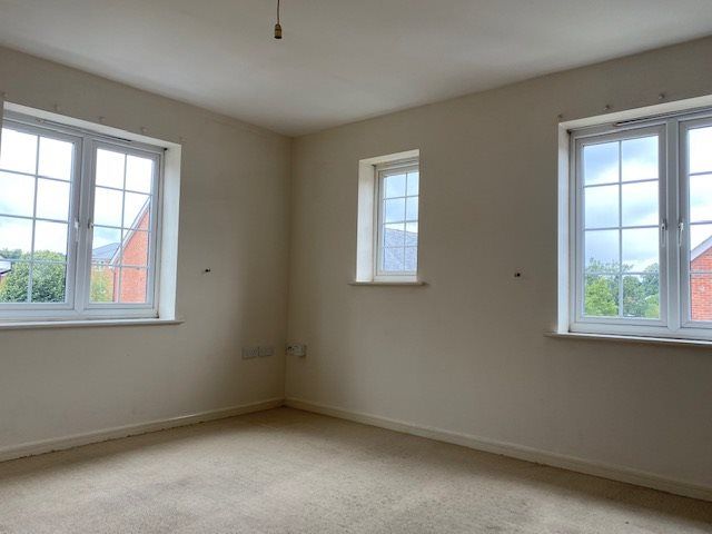 Property photo 2 of 9 Lounge