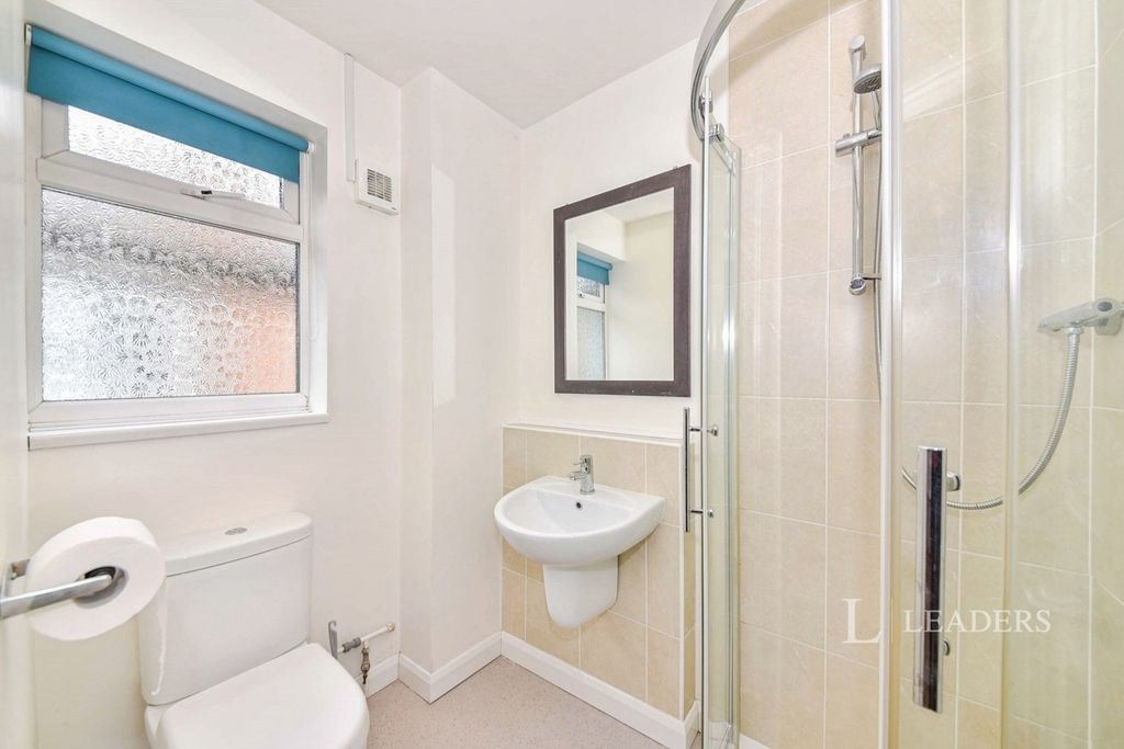 Property photo 3 of 6 Pbox-Img.Jpg