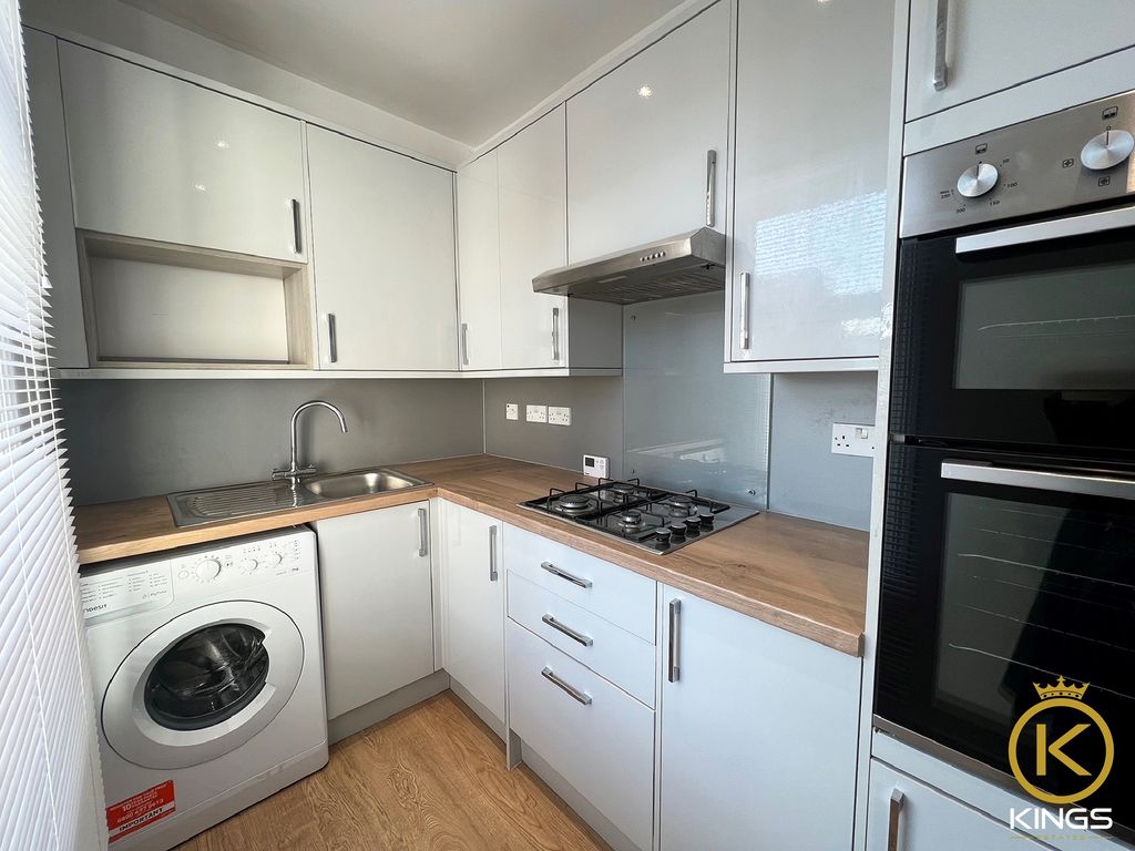 Property photo 3 of 7 2