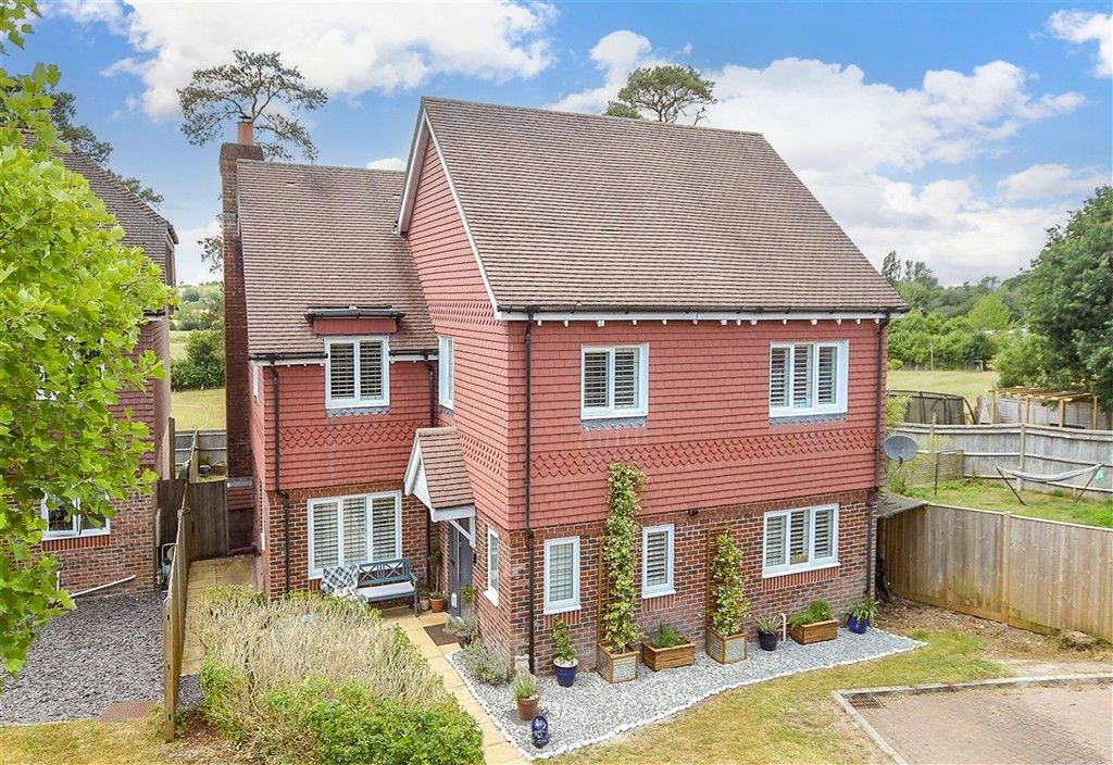 Property photo 1 of 15 Front. (Web)