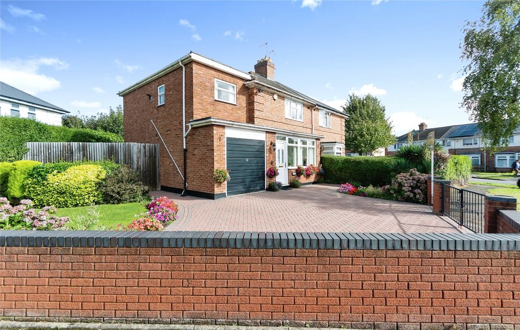 Property photo 2 of 14 Photography
