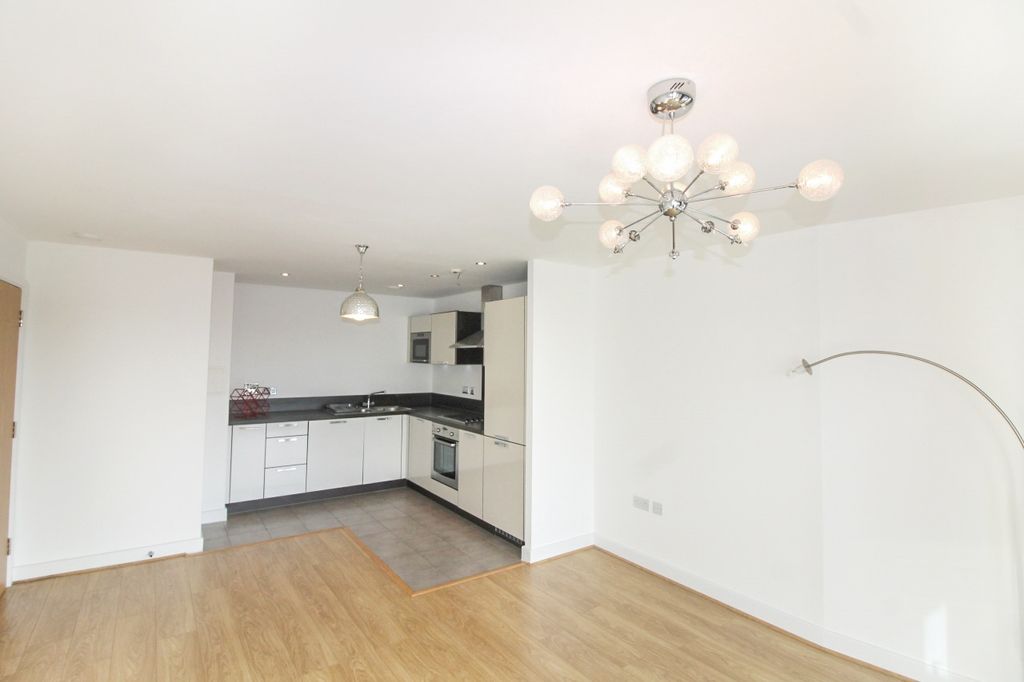 Property photo 1 of 7 Kitchen