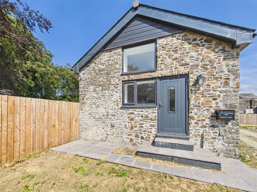 Property photo 2 of 26 Picture No. 36