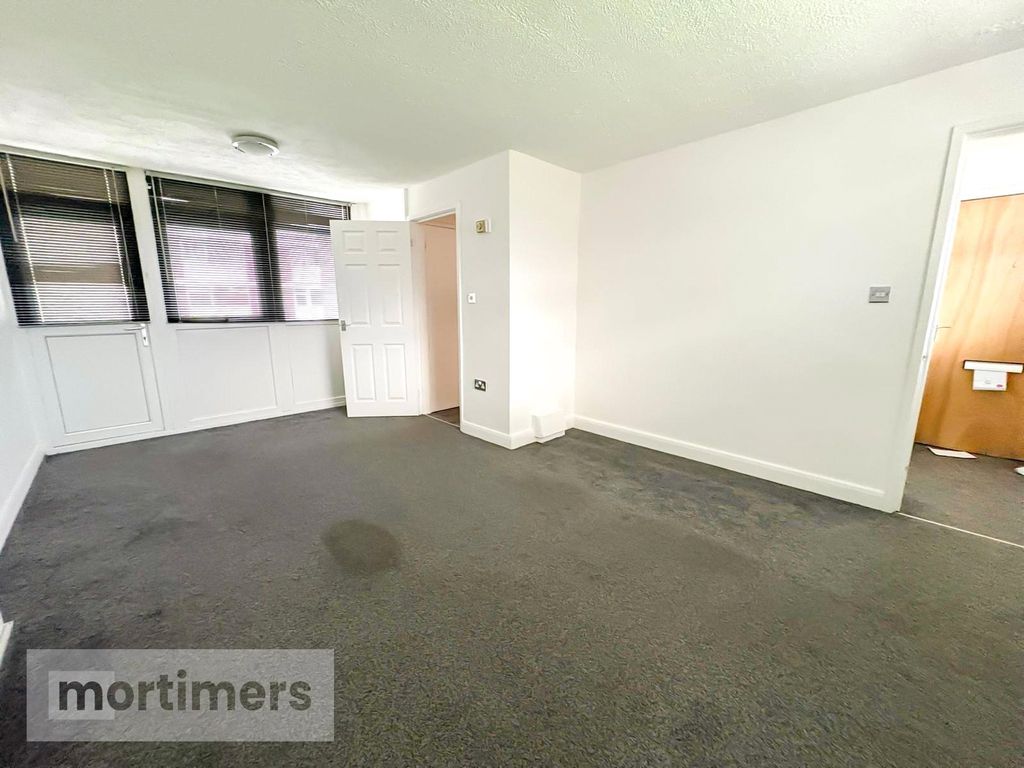 Property photo 2 of 8 Living Room