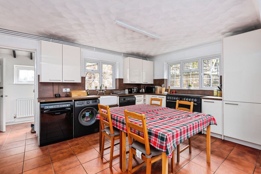 Property photo 3 of 15 Kitchen/Diner