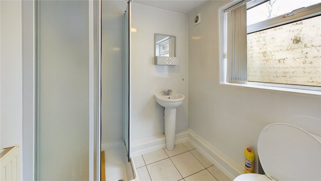 Property photo 3 of 5 Picture No. 01