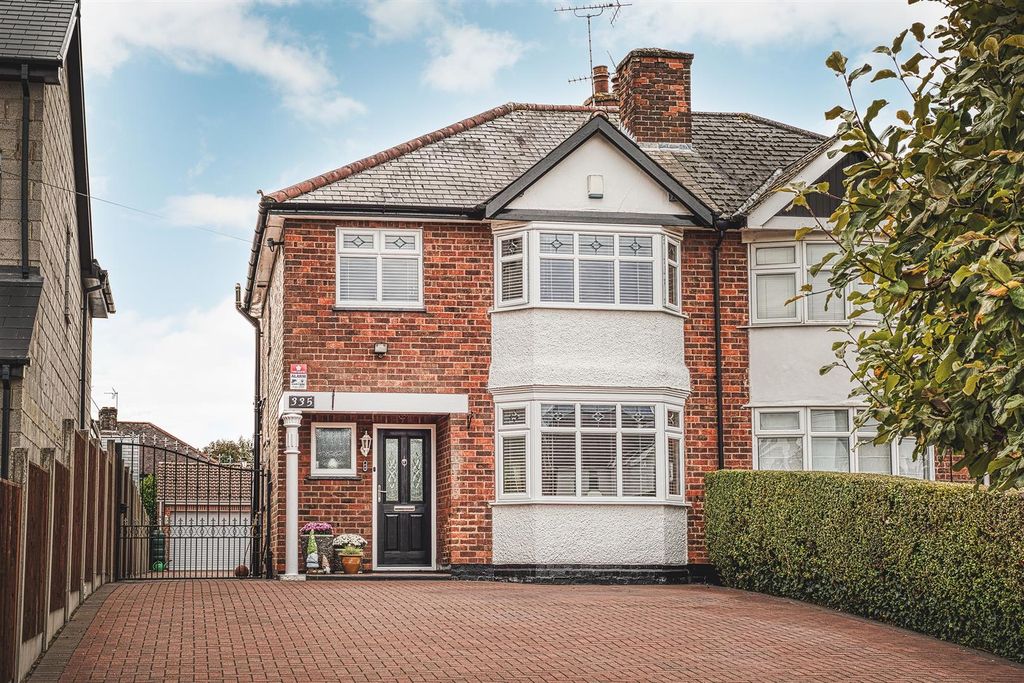 Property photo 1 of 29