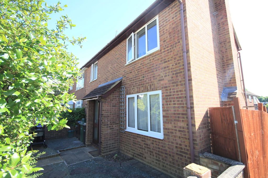 Property photo 1 of 9